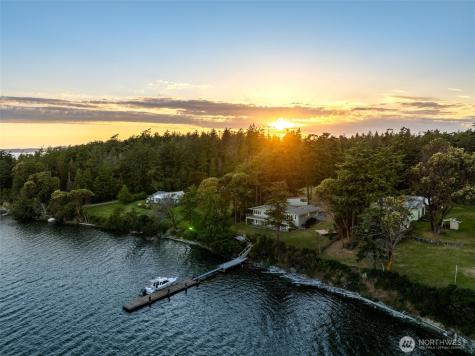 1794 Bayshore Road Lopez Island WA 98261