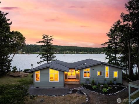 1794 Bayshore Road Lopez Island WA 98261