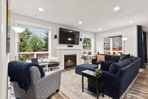 715 153rd Street SW Lynnwood WA 98087