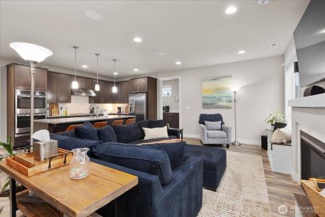 715 153rd Street SW Lynnwood WA 98087