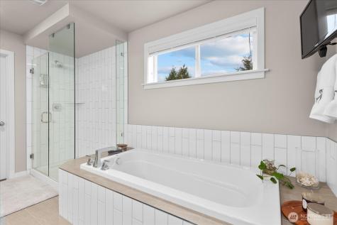 715 153rd Street SW Lynnwood WA 98087
