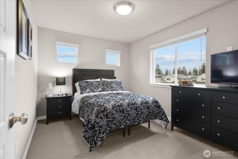 715 153rd Street SW Lynnwood WA 98087