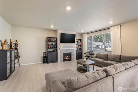 4384 Acacia Lane SE Port Orchard WA 98366