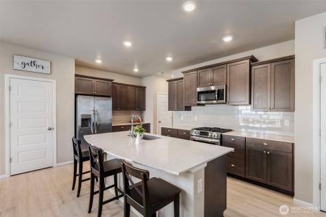 4384 Acacia Lane SE Port Orchard WA 98366