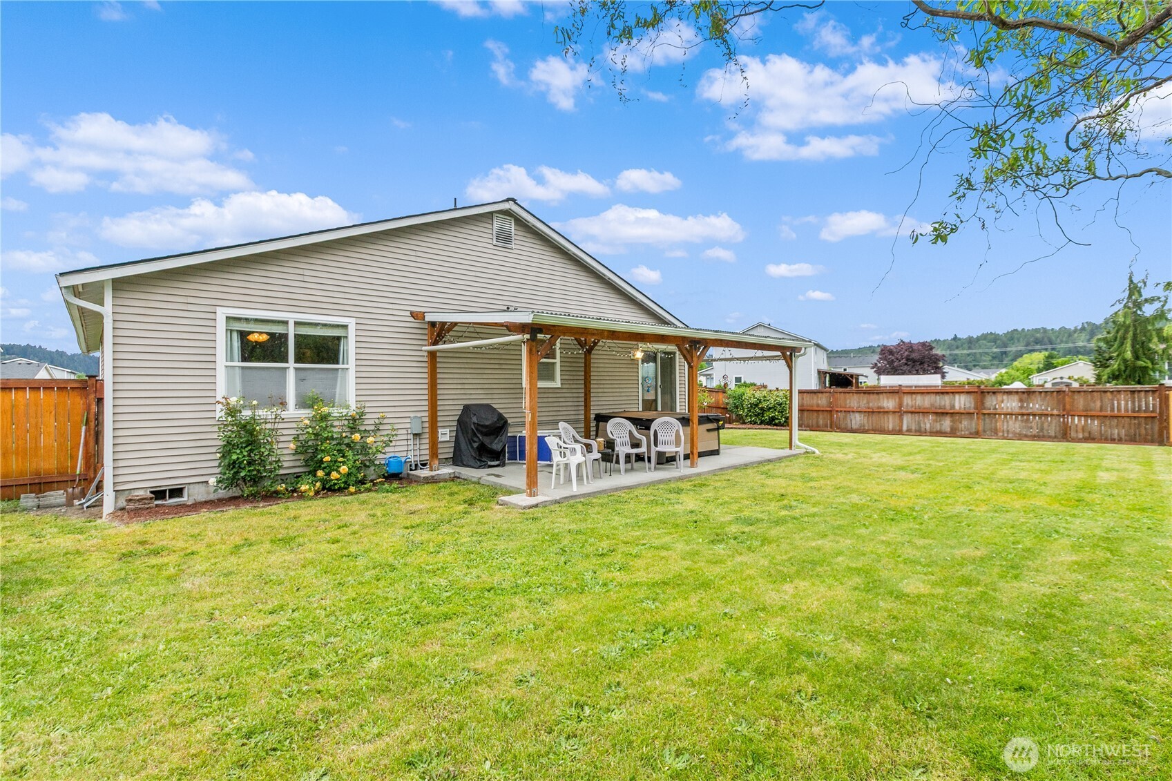 412 Ozzie Street NW Orting WA 98360