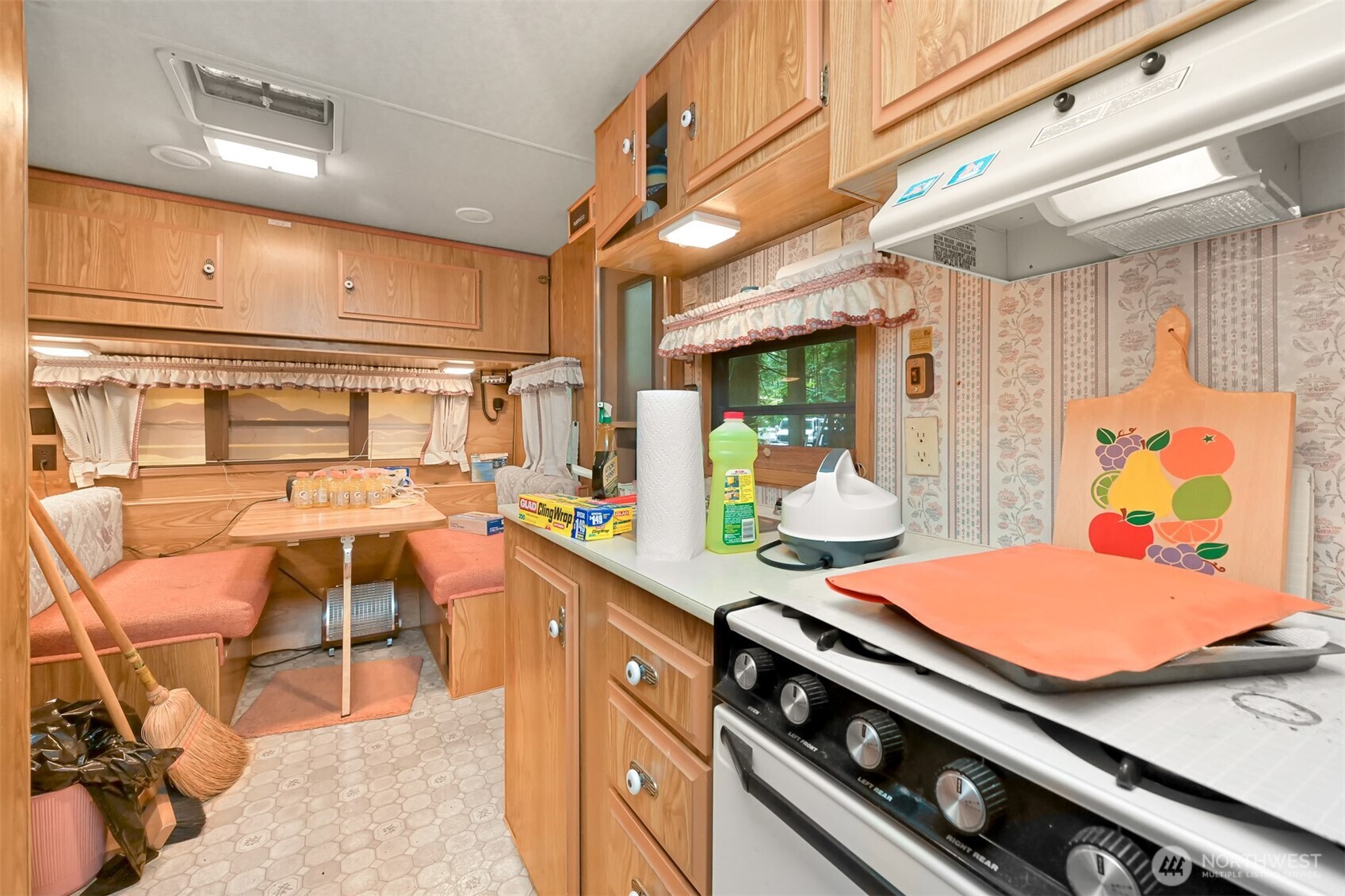 1111 Alder Lane Sumas WA 98266