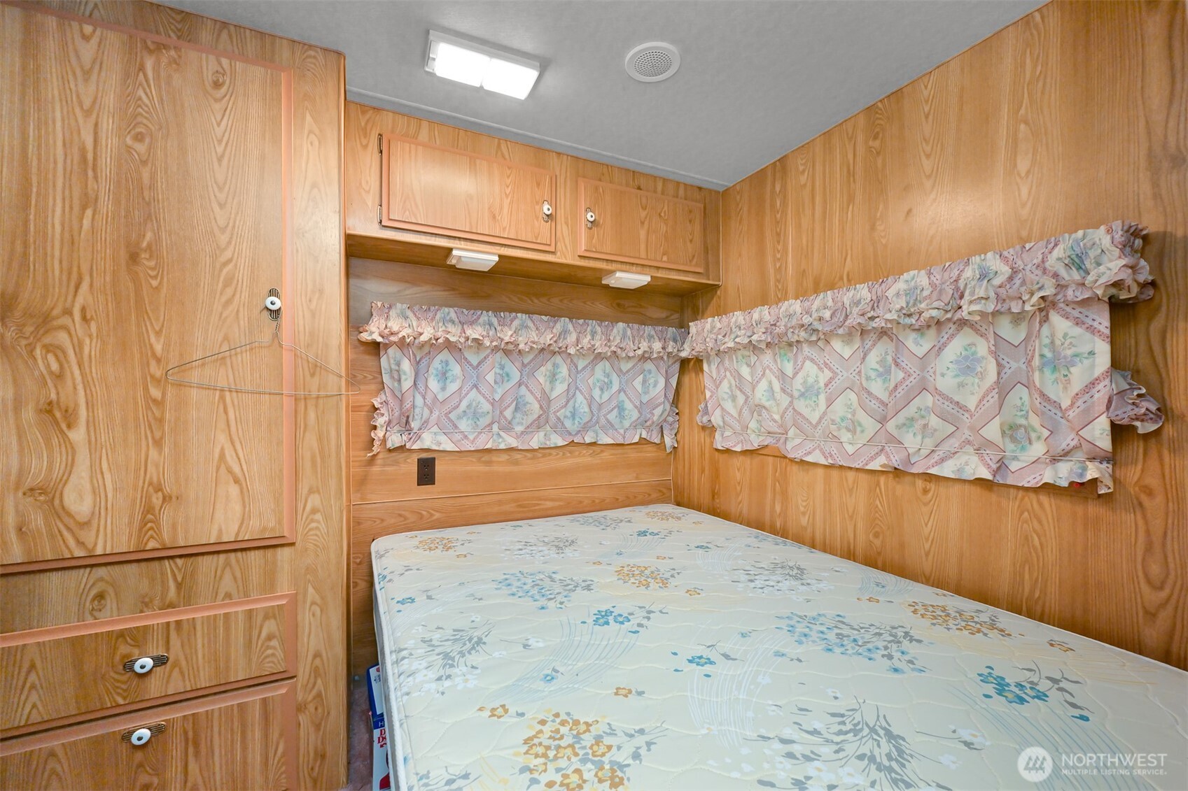 1111 Alder Lane Sumas WA 98266