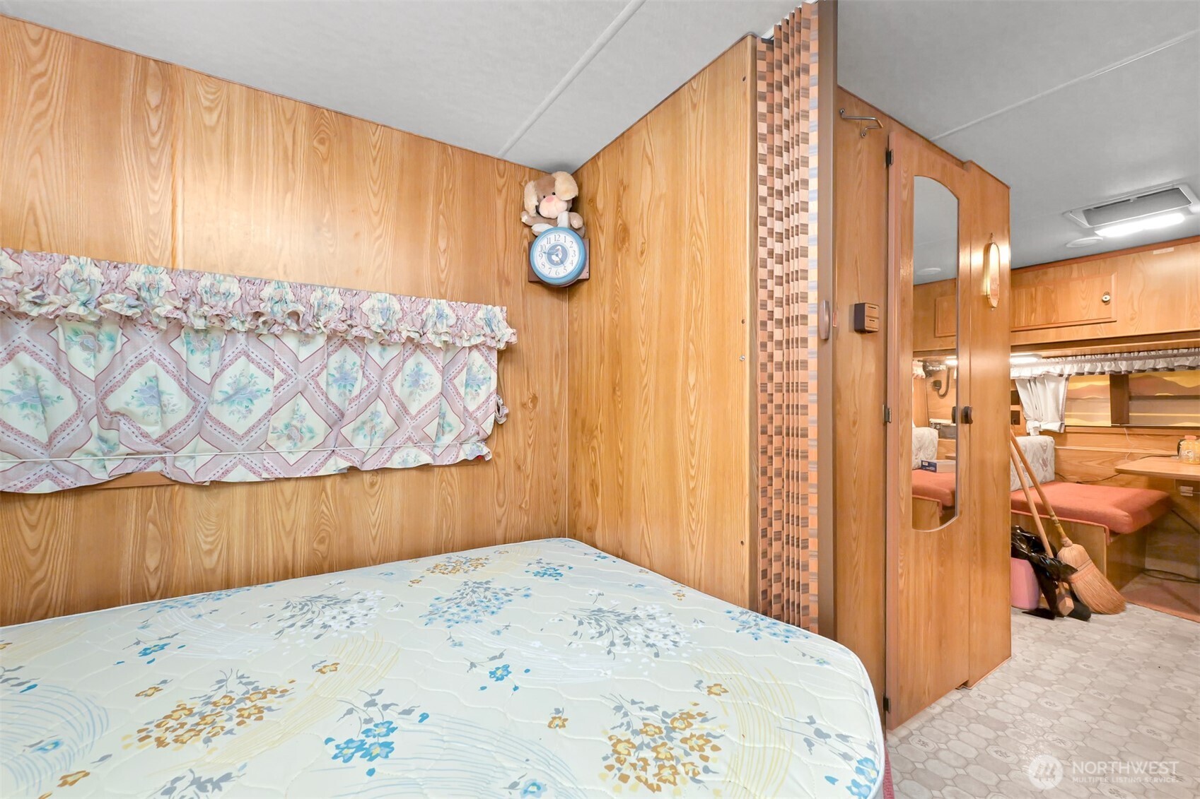 1111 Alder Lane Sumas WA 98266