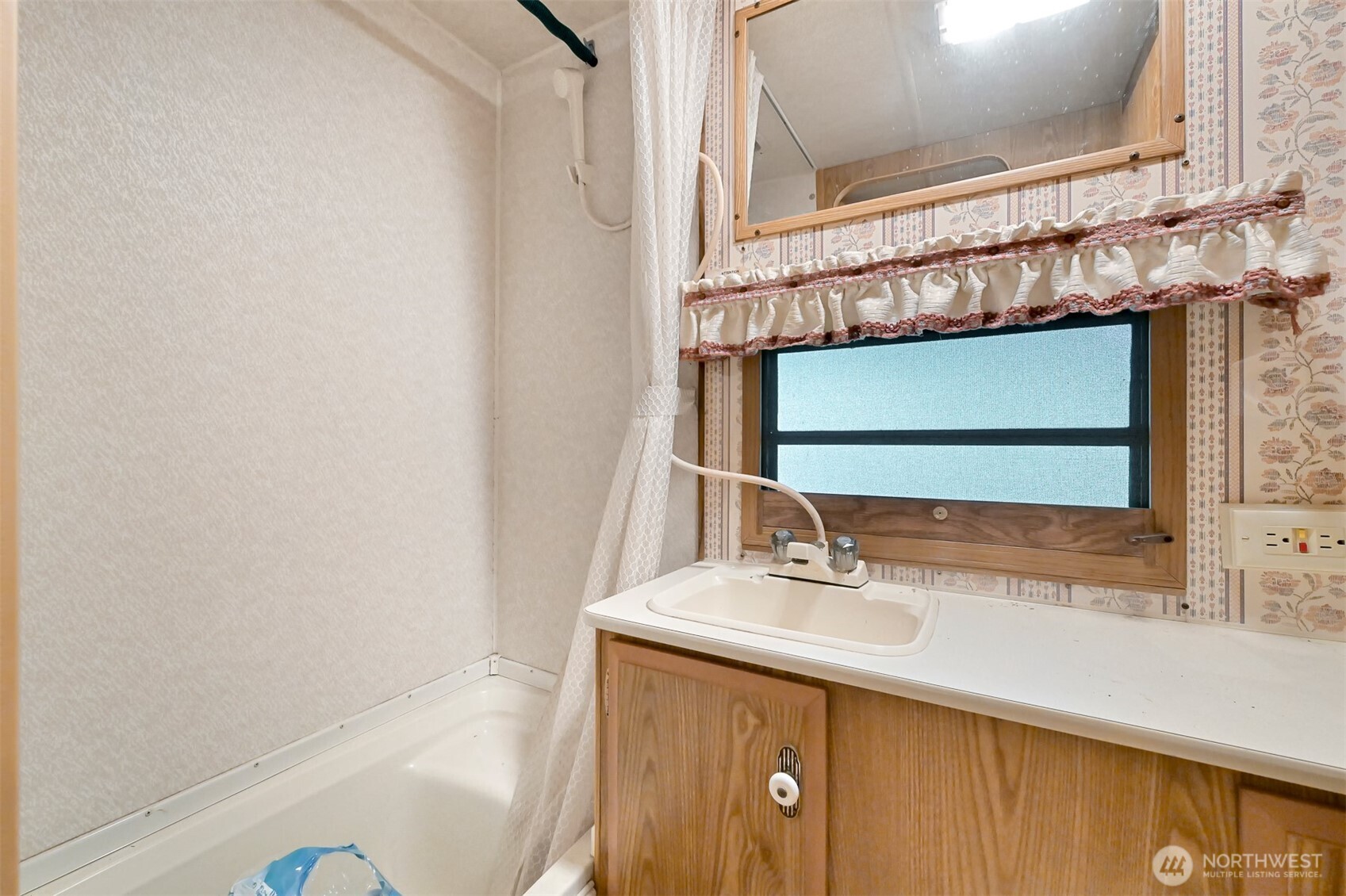 1111 Alder Lane Sumas WA 98266