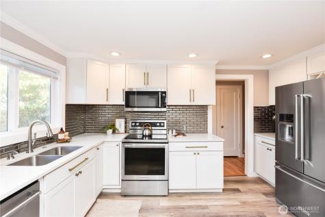 524 Wetmore Avenue Everett WA 98201