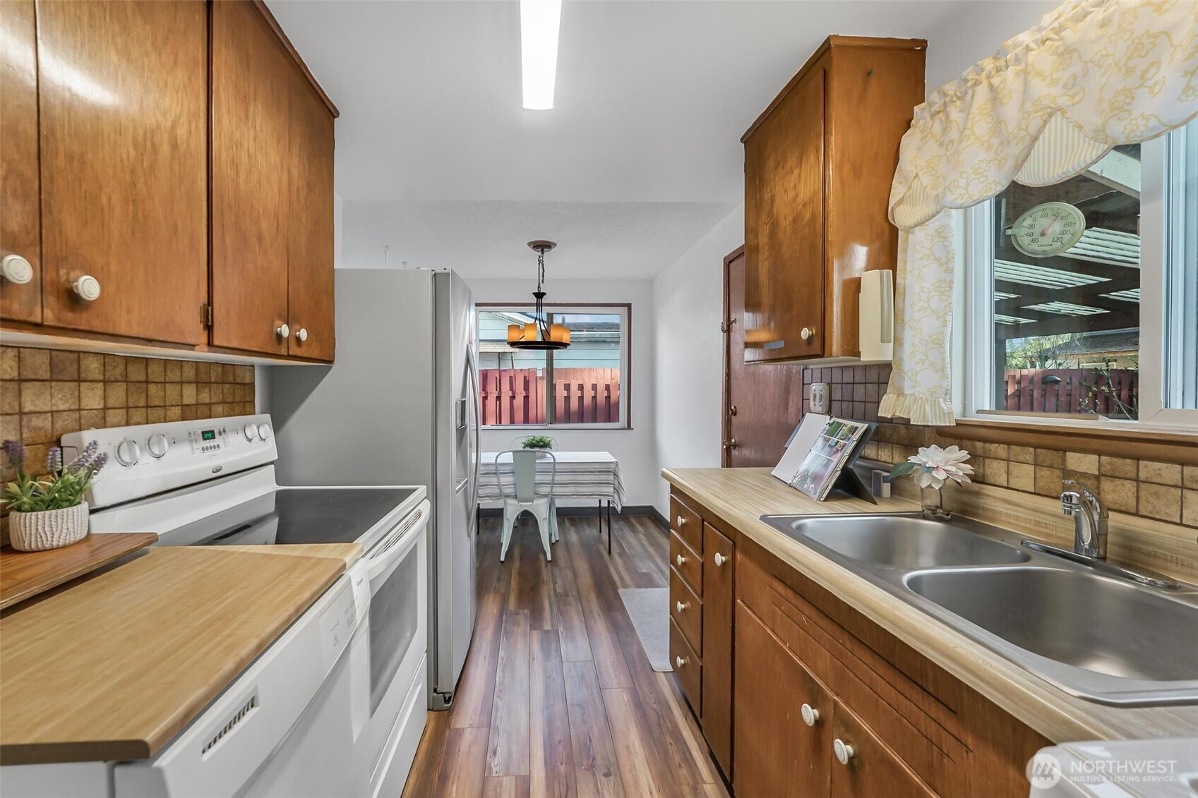 627 SW 305th Street Federal Way WA 98023