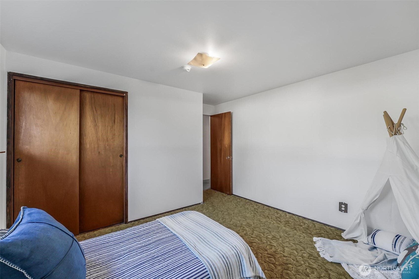 627 SW 305th Street Federal Way WA 98023