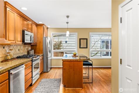 231 105th Avenue SE Bellevue WA 98004