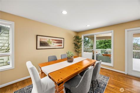 231 105th Avenue SE Bellevue WA 98004