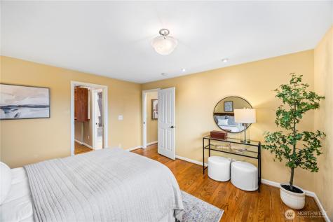 231 105th Avenue SE Bellevue WA 98004