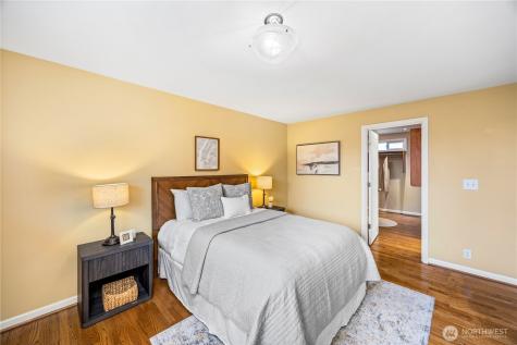 231 105th Avenue SE Bellevue WA 98004