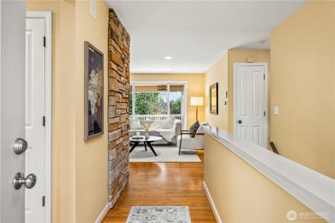 231 105th Avenue SE Bellevue WA 98004