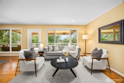 231 105th Avenue SE Bellevue WA 98004