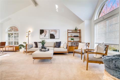 33 Lakewood Oaks Drive SW Lakewood WA 98499