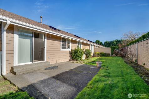 33 Lakewood Oaks Drive SW Lakewood WA 98499