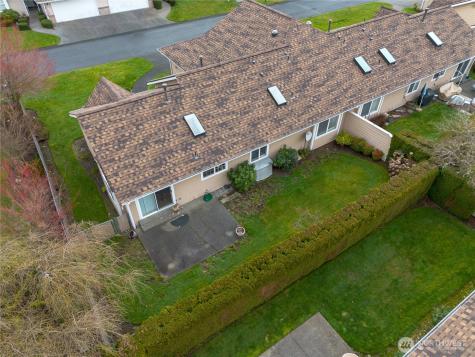 33 Lakewood Oaks Drive SW Lakewood WA 98499