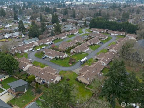 33 Lakewood Oaks Drive SW Lakewood WA 98499