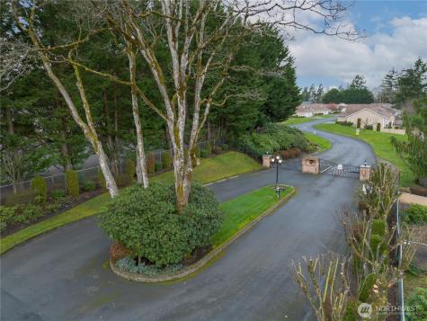 33 Lakewood Oaks Drive SW Lakewood WA 98499