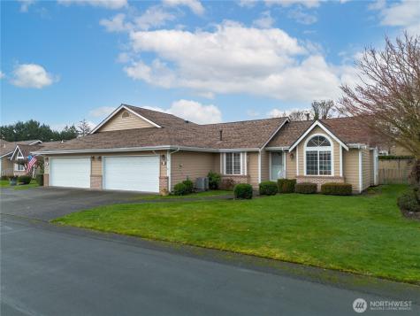 33 Lakewood Oaks Drive SW Lakewood WA 98499