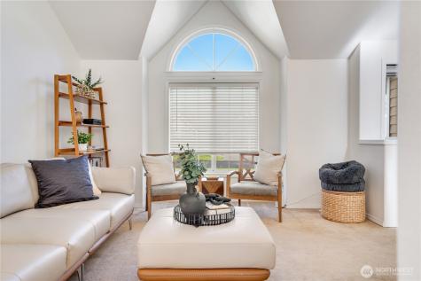 33 Lakewood Oaks Drive SW Lakewood WA 98499