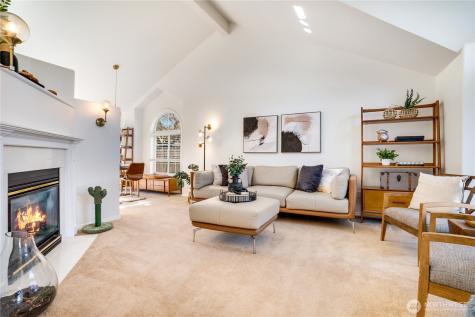 33 Lakewood Oaks Drive SW Lakewood WA 98499