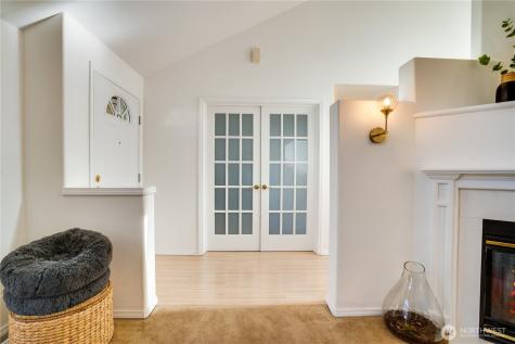 33 Lakewood Oaks Drive SW Lakewood WA 98499