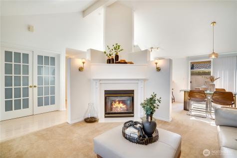 33 Lakewood Oaks Drive SW Lakewood WA 98499