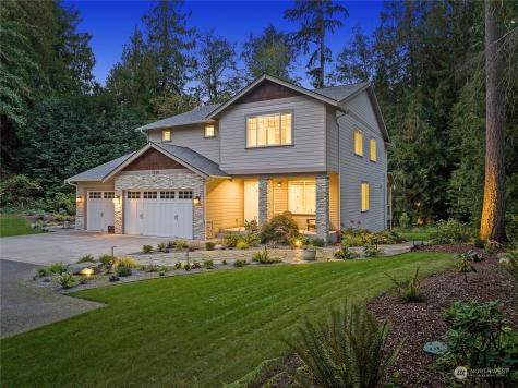 7330 NE Dolphin Drive Bainbridge Island WA 98110