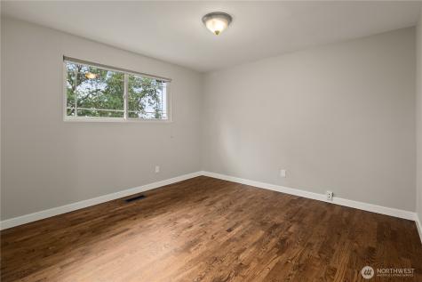 1519 NE 185th Street Shoreline WA 98155