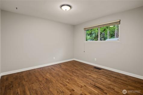 1519 NE 185th Street Shoreline WA 98155