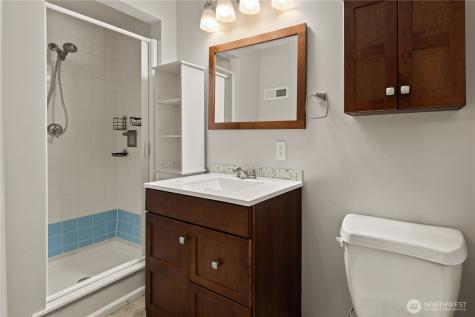 1519 NE 185th Street Shoreline WA 98155