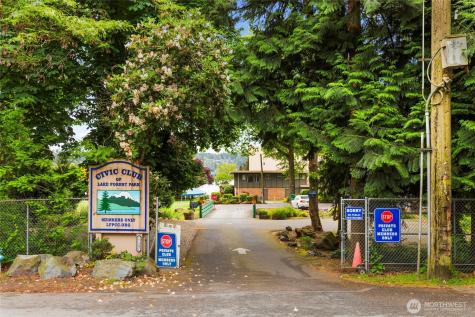 1519 NE 185th Street Shoreline WA 98155