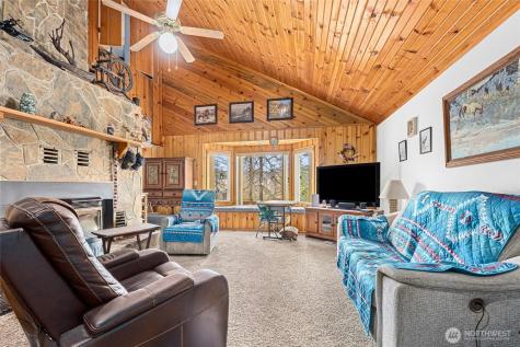 3442 Moore Road Kettle Falls WA 99141