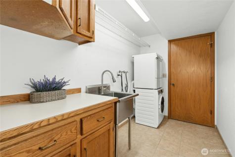 19924 163rd Avenue NE Woodinville WA 98072