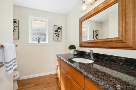 19924 163rd Avenue NE Woodinville WA 98072