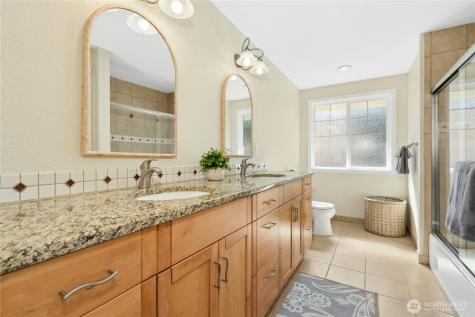 19924 163rd Avenue NE Woodinville WA 98072