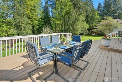 19924 163rd Avenue NE Woodinville WA 98072