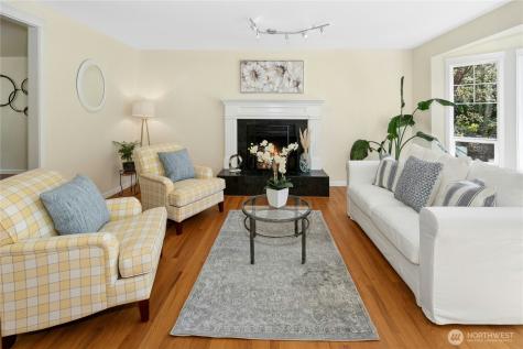19924 163rd Avenue NE Woodinville WA 98072