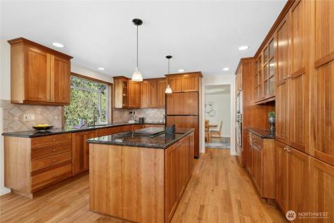 19924 163rd Avenue NE Woodinville WA 98072