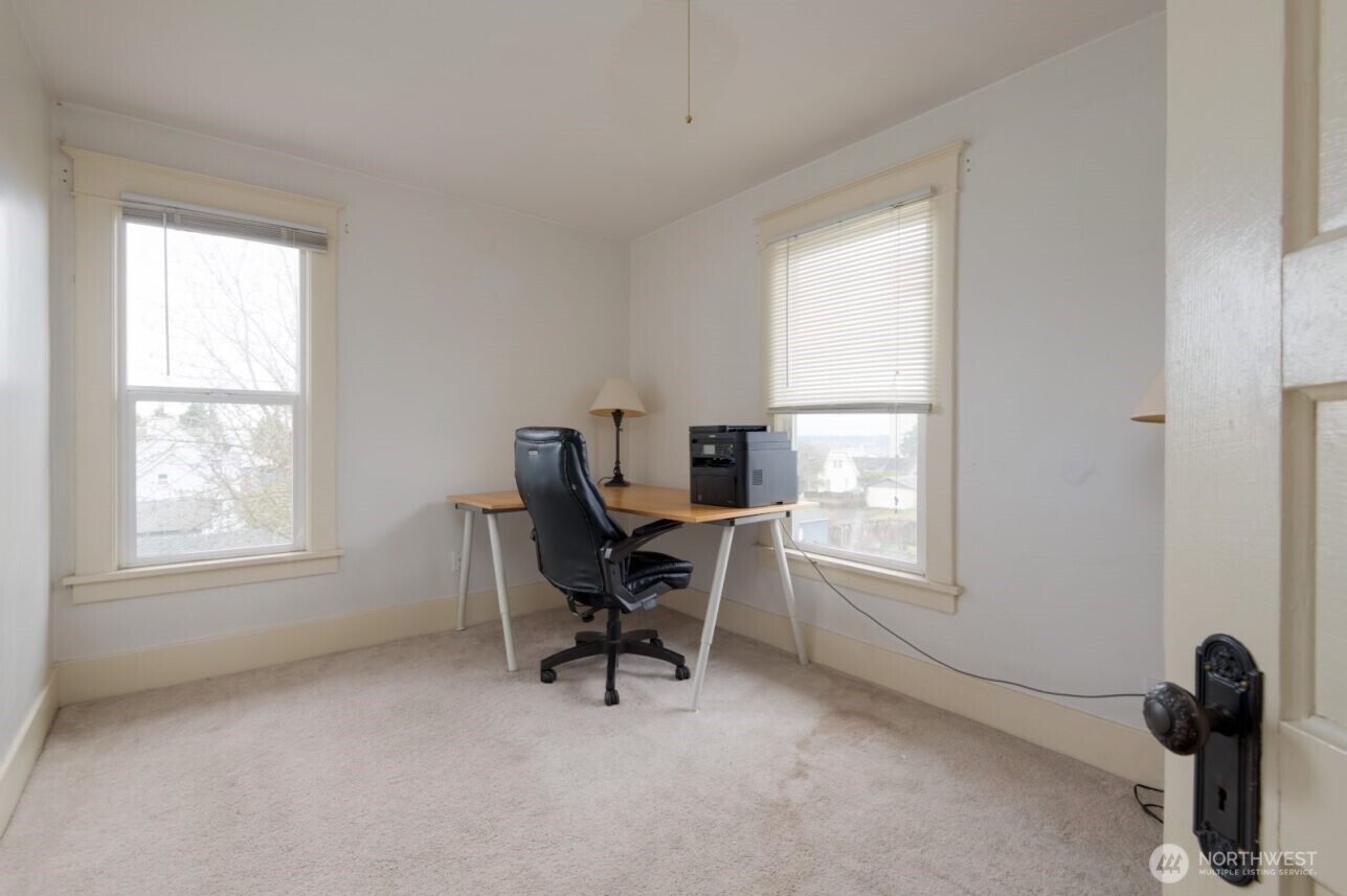 409 S 34th Street Tacoma WA 98418