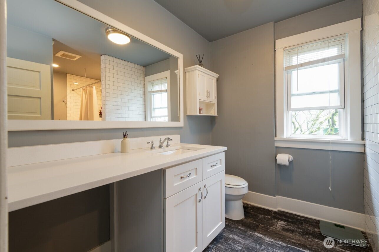 409 S 34th Street Tacoma WA 98418