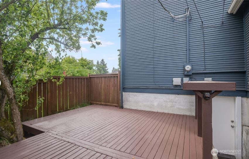 409 S 34th Street Tacoma WA 98418