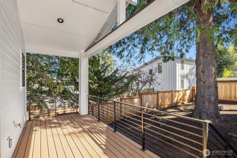 319 18th Avenue Kirkland WA 98033