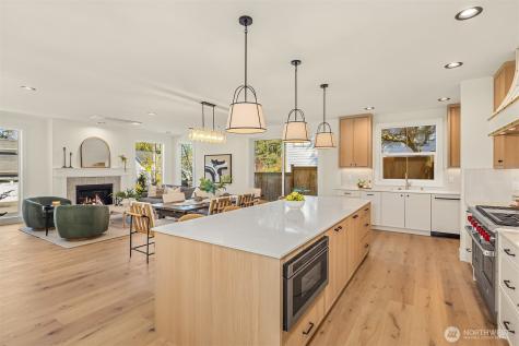 319 18th Avenue Kirkland WA 98033