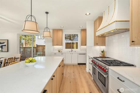319 18th Avenue Kirkland WA 98033